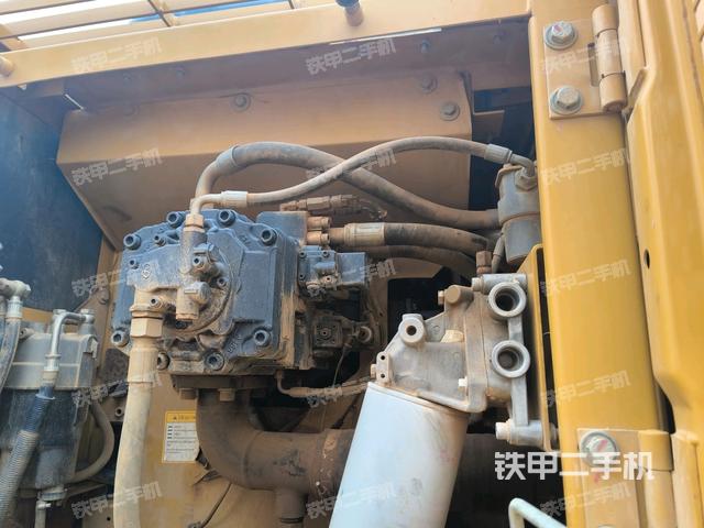 散熱器正面(大件艙室) 散熱器正面(大件艙室)