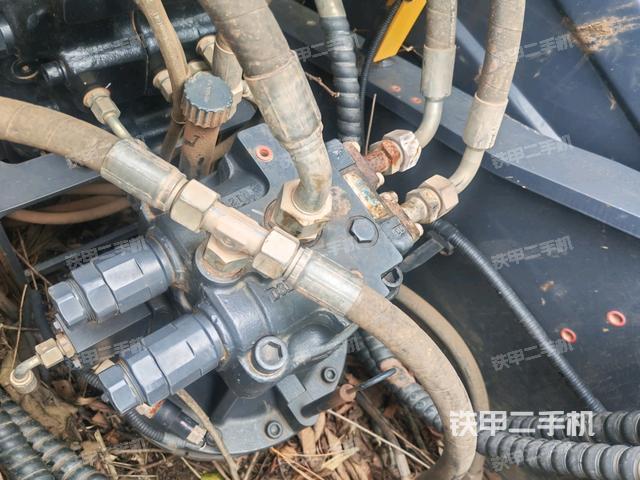 回轉(zhuǎn)馬達(上車部件) 回轉(zhuǎn)馬達(上車部件)