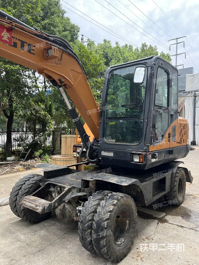 恒特重工HT75W挖掘机
