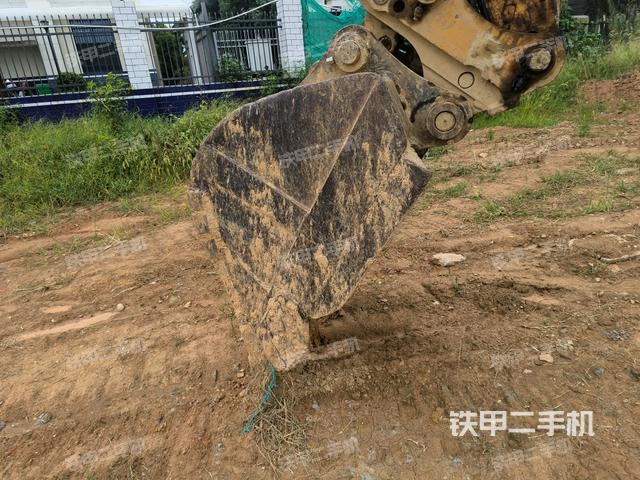 鏟斗45度(工作和回轉(zhuǎn)裝置) 鏟斗45度(工作和回轉(zhuǎn)裝置)
