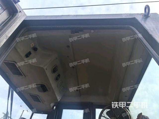 駕駛室外頂全景（壓路機駕駛室）