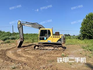 沃尔沃EC140D挖掘机实拍图片