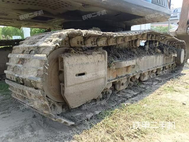 单侧履带整体（整机外观）