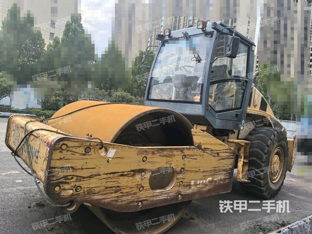 柳工CLG6122壓路機