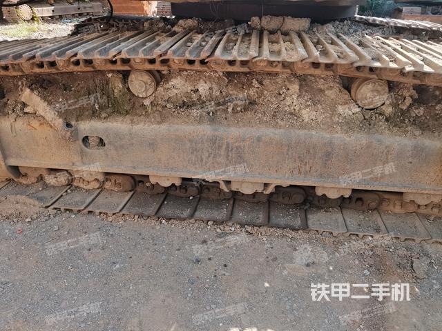 左側(cè)行走馬達(dá)蓋板(行走機(jī)構(gòu)) 左側(cè)行走馬達(dá)蓋板(行走機(jī)構(gòu))