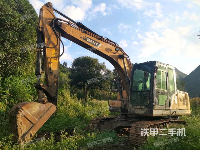 左前45(整機(jī)外觀) 左前45(整機(jī)外觀)