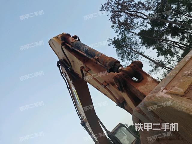 小臂整體右前(工作和回轉(zhuǎn)裝置) 小臂整體右前(工作和回轉(zhuǎn)裝置)