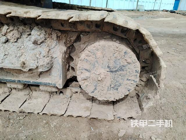 左驅(qū)動(dòng)輪(行走機(jī)構(gòu)) 左驅(qū)動(dòng)輪(行走機(jī)構(gòu))