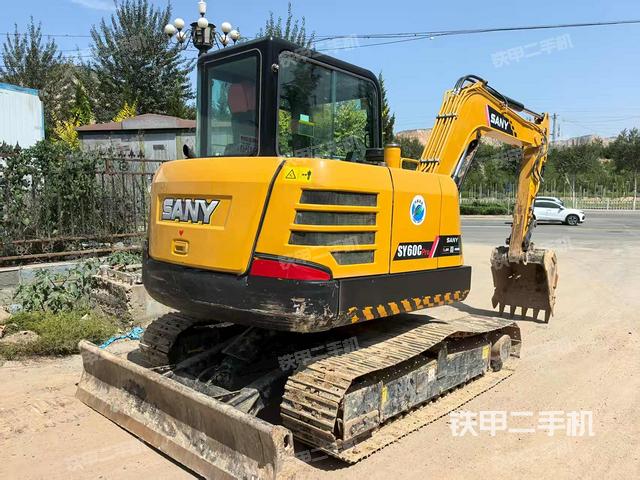整機(jī)右后45°(整機(jī)外觀) 整機(jī)右后45°(整機(jī)外觀)