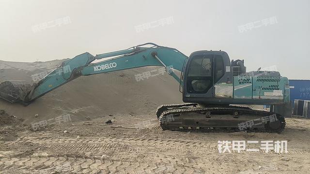 神鋼SK210LC-8挖掘機(jī)