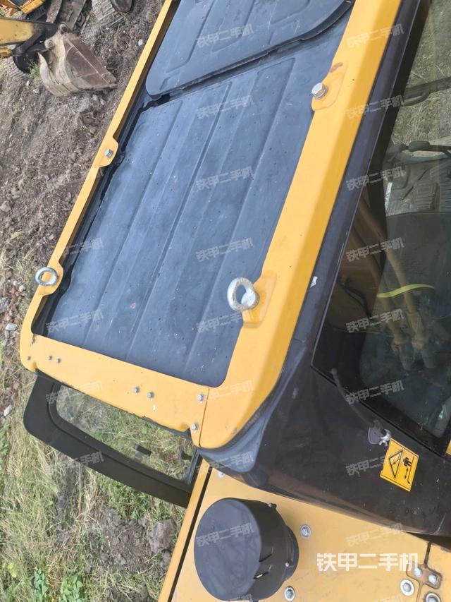 駕駛室頂部俯視(上車部件) 駕駛室頂部俯視(上車部件)