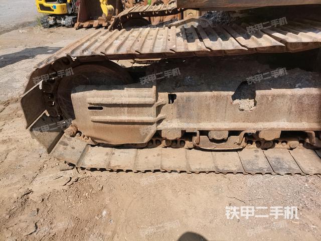 左驅(qū)動(dòng)輪(行走機(jī)構(gòu)) 左驅(qū)動(dòng)輪(行走機(jī)構(gòu))