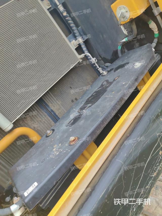 電瓶(大件艙室) 電瓶(大件艙室)