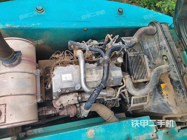 發(fā)動機(jī)整體俯視(整機(jī)外觀) 發(fā)動機(jī)整體俯視(整機(jī)外觀)