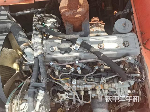 發(fā)動機(jī)整體俯視(整機(jī)外觀) 發(fā)動機(jī)整體俯視(整機(jī)外觀)