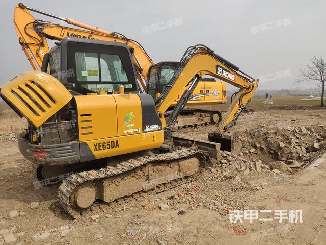 整機(jī)右后45°(整機(jī)外觀) 整機(jī)右后45°(整機(jī)外觀)