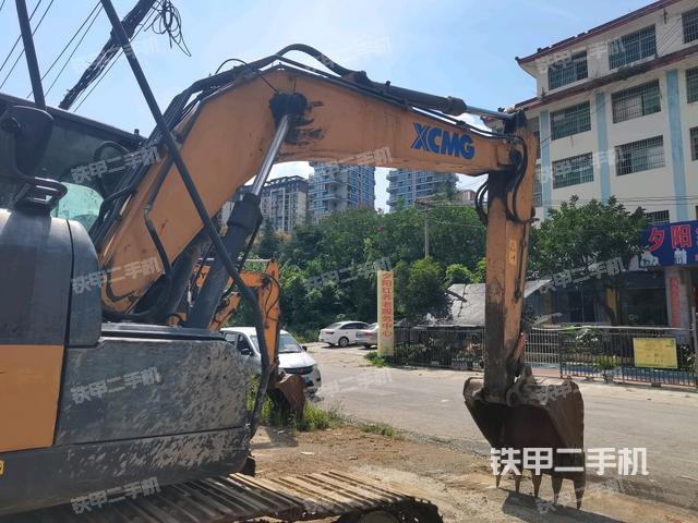 大臂整體?右側(cè)(工作和回轉(zhuǎn)裝置) 大臂整體?右側(cè)(工作和回轉(zhuǎn)裝置)