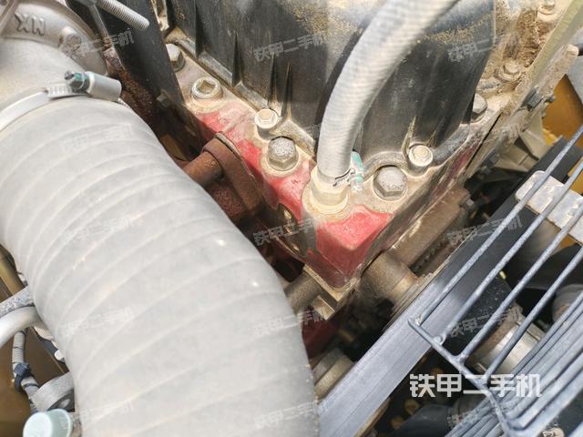 氣門(mén)室蓋螺絲特寫(xiě)(上車部件) 氣門(mén)室蓋螺絲特寫(xiě)(上車部件)