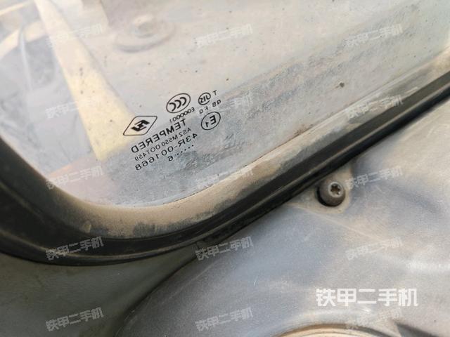 后窗玻璃角標(biāo)(駕駛室部分) 后窗玻璃角標(biāo)(駕駛室部分)