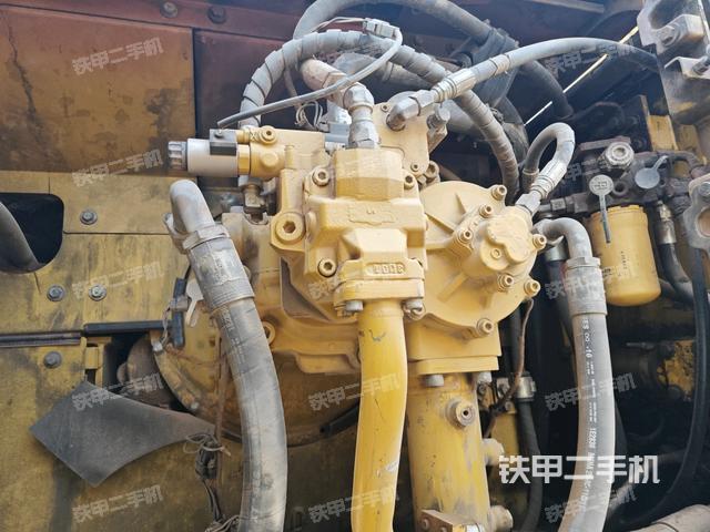 液壓泵室(大件艙室) 液壓泵室(大件艙室)