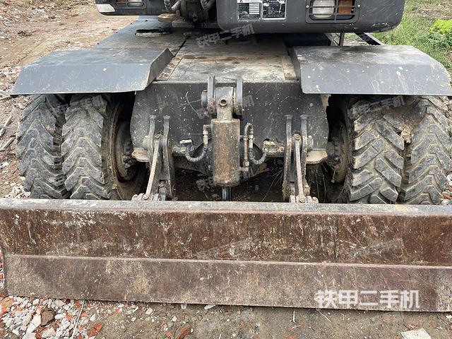 左侧履带整体 (行走机构) 左侧履带整体 (行走机构)