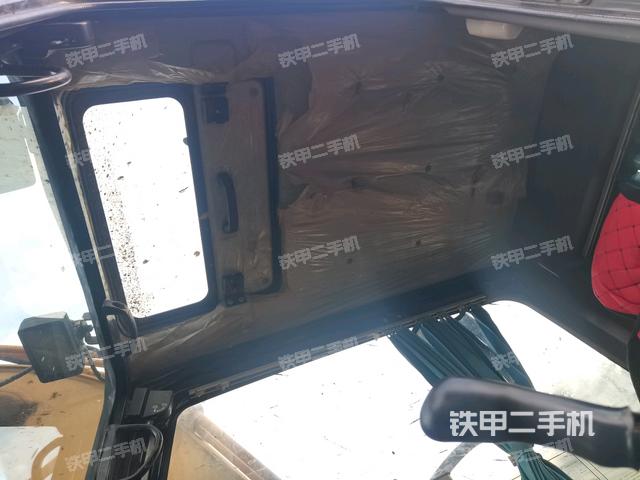 頂棚整體(駕駛室部分) 頂棚整體(駕駛室部分)