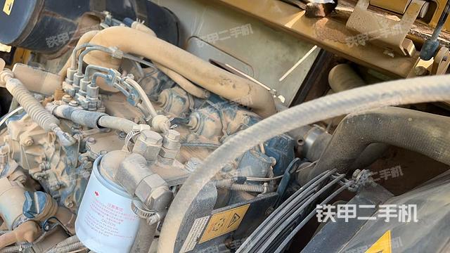 發(fā)動機整體俯視(整機外觀) 發(fā)動機整體俯視(整機外觀)