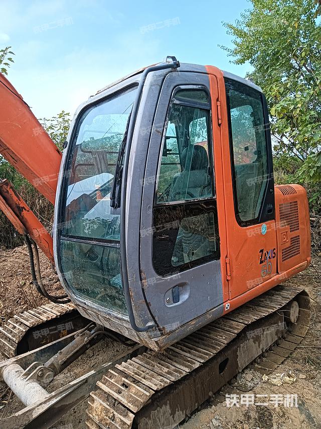 驾驶室整体（整机外观）