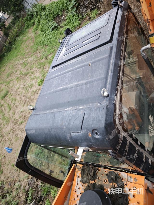 駕駛室頂部俯視(上車部件) 駕駛室頂部俯視(上車部件)