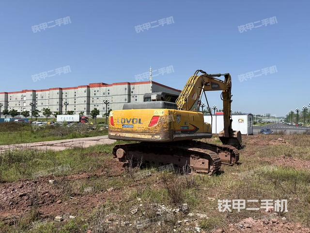 整机右后45°（整机外观）