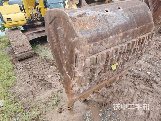 鏟斗45度(工作和回轉(zhuǎn)裝置) 鏟斗45度(工作和回轉(zhuǎn)裝置)
