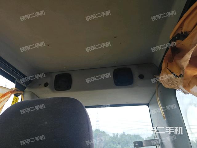 座椅后部(駕駛室部分) 座椅后部(駕駛室部分)