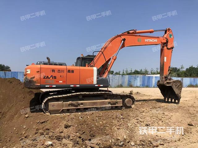 整機右后45°(整機外觀) 整機右后45°(整機外觀)