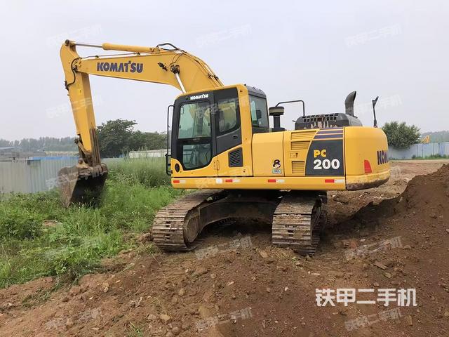 小松PC200-8M0挖掘机