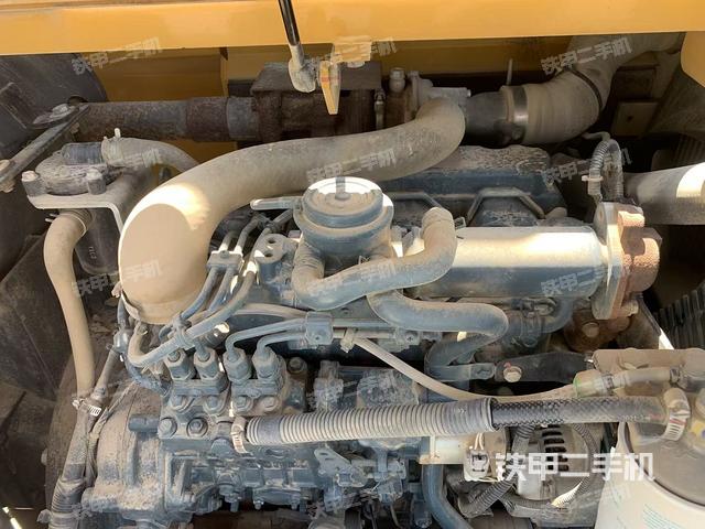 發(fā)動(dòng)機(jī)整體俯視(整機(jī)外觀) 發(fā)動(dòng)機(jī)整體俯視(整機(jī)外觀)