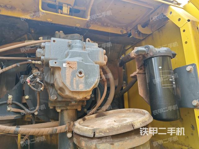 液壓泵室(大件艙室) 液壓泵室(大件艙室)