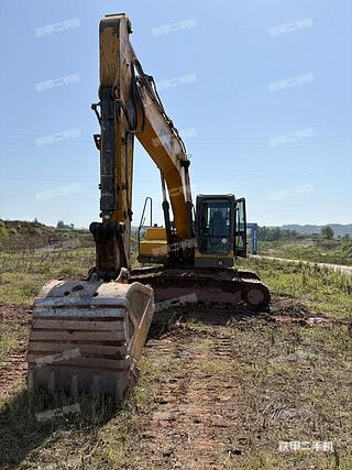 宜賓市出售 雷沃重工 FR220E 挖掘機