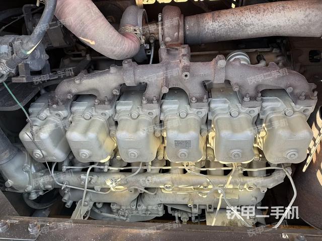 發(fā)動機(jī)整體俯視(整機(jī)外觀) 發(fā)動機(jī)整體俯視(整機(jī)外觀)