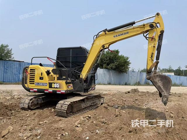 整機(jī)右后45°(整機(jī)外觀) 整機(jī)右后45°(整機(jī)外觀)