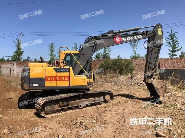 整機(jī)右后45°(整機(jī)外觀) 整機(jī)右后45°(整機(jī)外觀)