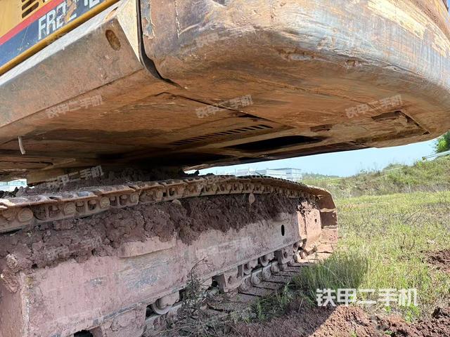 单侧履带整体（整机外观）