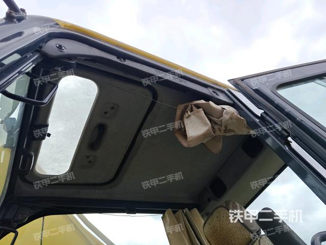 頂棚整體(駕駛室部分) 頂棚整體(駕駛室部分)