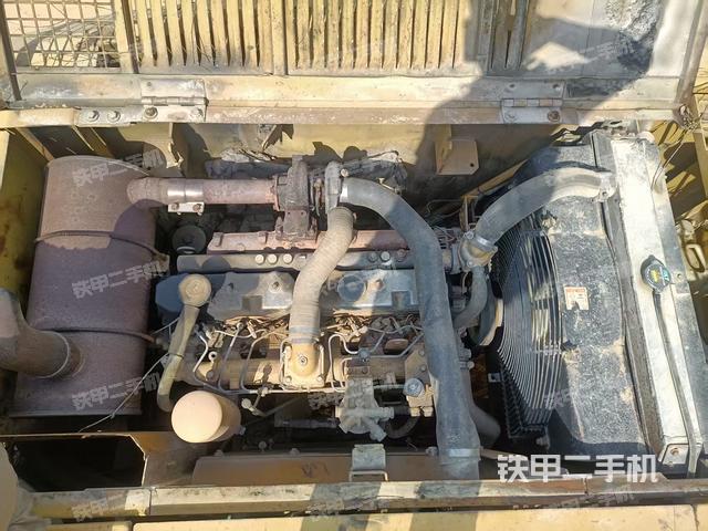 發(fā)動(dòng)機(jī)整體俯視(整機(jī)外觀) 發(fā)動(dòng)機(jī)整體俯視(整機(jī)外觀)
