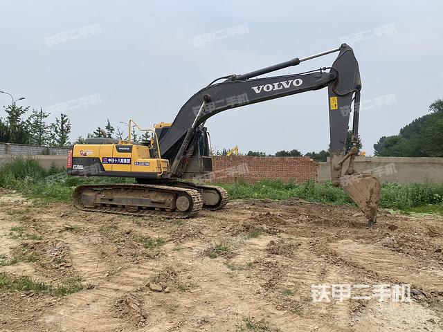 整機(jī)右后45°(整機(jī)外觀) 整機(jī)右后45°(整機(jī)外觀)