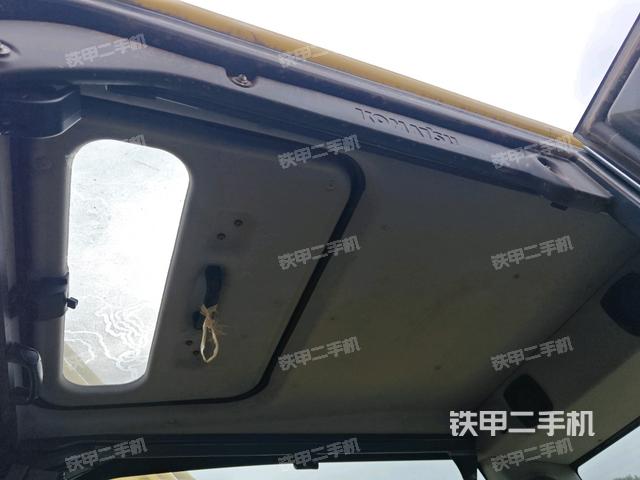 頂棚整體(駕駛室部分) 頂棚整體(駕駛室部分)