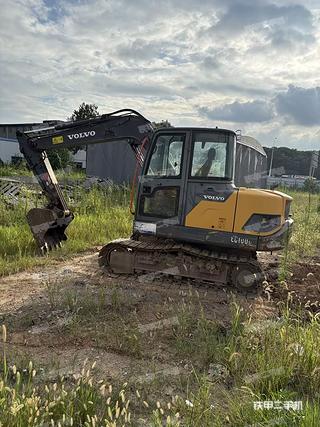 沃爾沃EC75D挖掘機(jī)