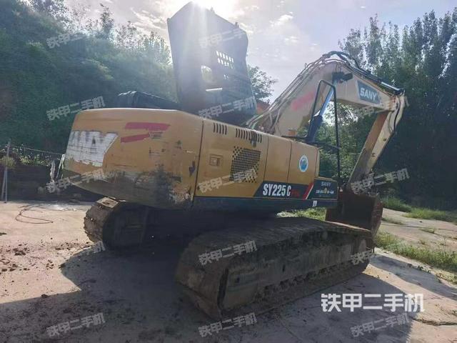 整機(jī)右后45°(整機(jī)外觀) 整機(jī)右后45°(整機(jī)外觀)