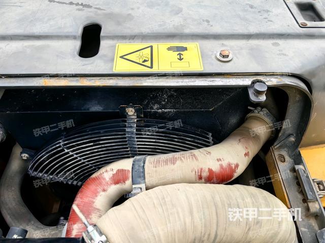 水箱+風(fēng)扇特寫(上車部件) 水箱+風(fēng)扇特寫(上車部件)
