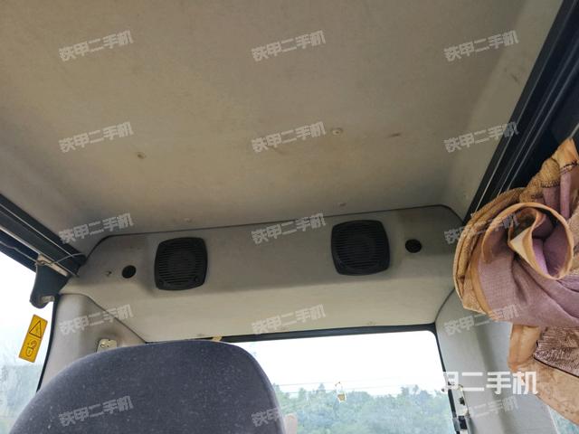 座椅后部(駕駛室部分) 座椅后部(駕駛室部分)
