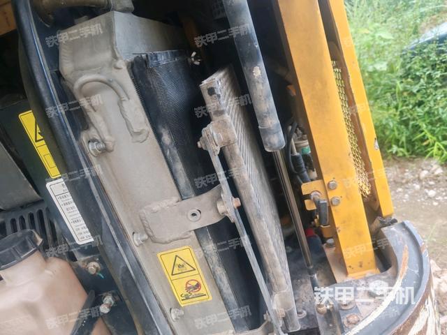 散熱器室(大件艙室) 散熱器室(大件艙室)